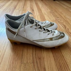 Fenlogft Low Leather Soccer Cleats sz 8 women’s